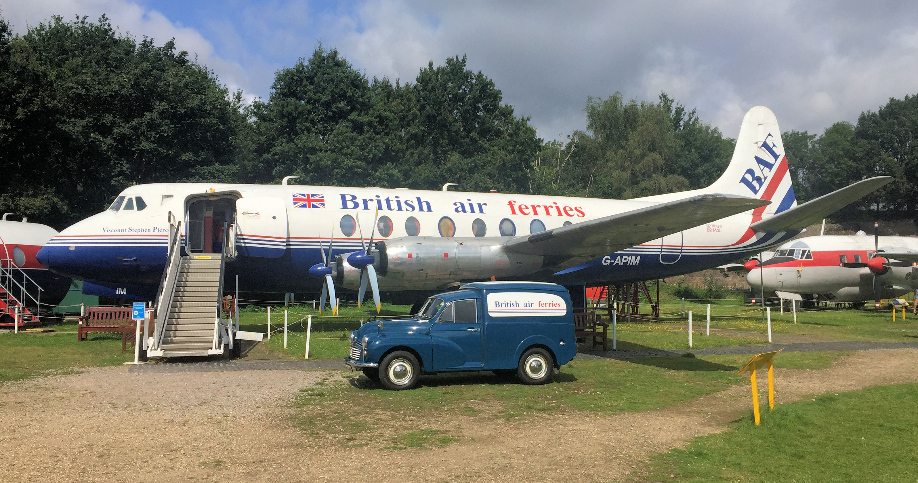Viscount G-APIM being recovered